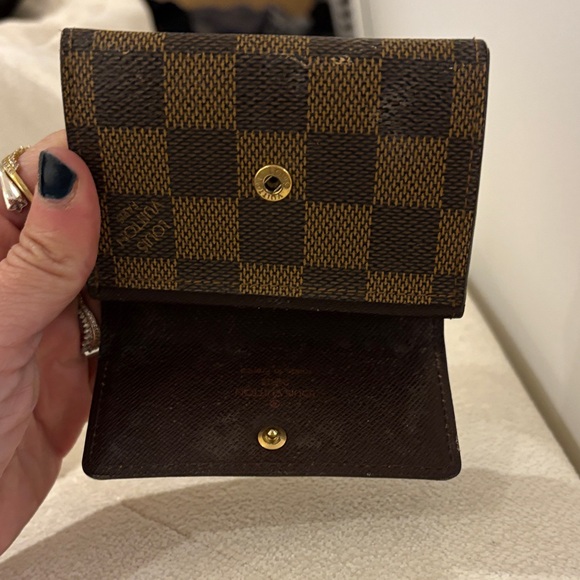 Louis Vuitton Wallet Authentic - Picture 6 of 11